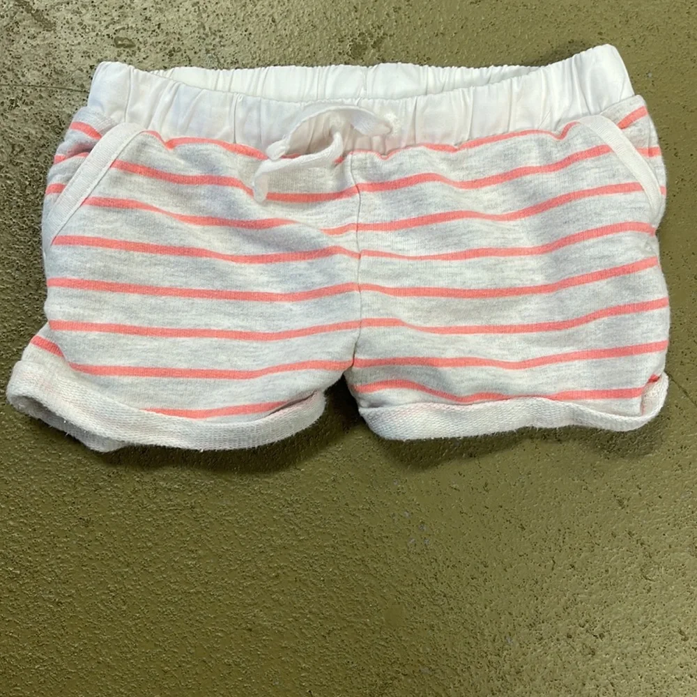 Infant Girl’s 5 Piece Lot Size 9-12 Month